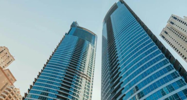 what's it like to live in dubai